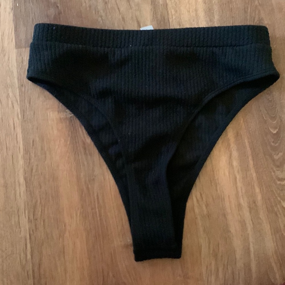 Bikini bottoms